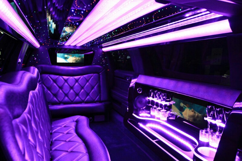 3 Reasons to Rent a Party Bus for Your Next Special Celebration