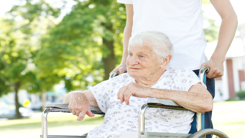 Why You Should Consider Memory Care Assisted Living in Fayetteville, AR